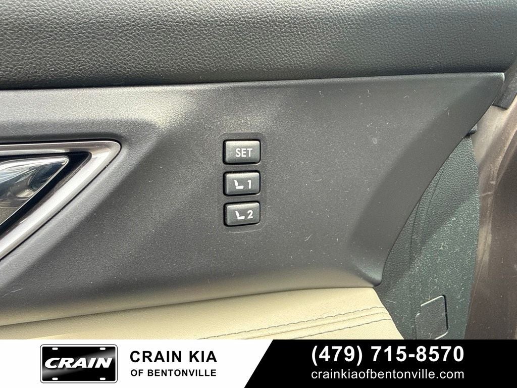 2021 Subaru Ascent Limited - AWD / PANORAMIC SUNROOF / CLEAN CARFAX