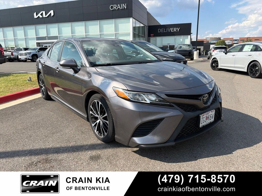 2019 Toyota Camry SE