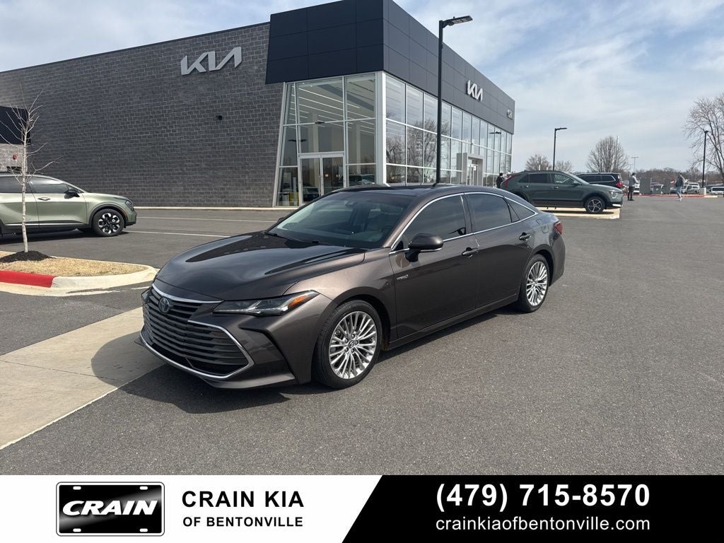 2019 Toyota Avalon Hybrid Limited