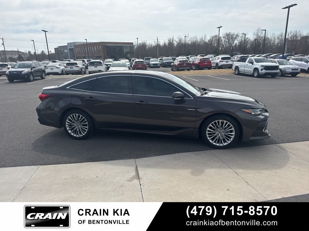 2019 Toyota Avalon Hybrid Limited