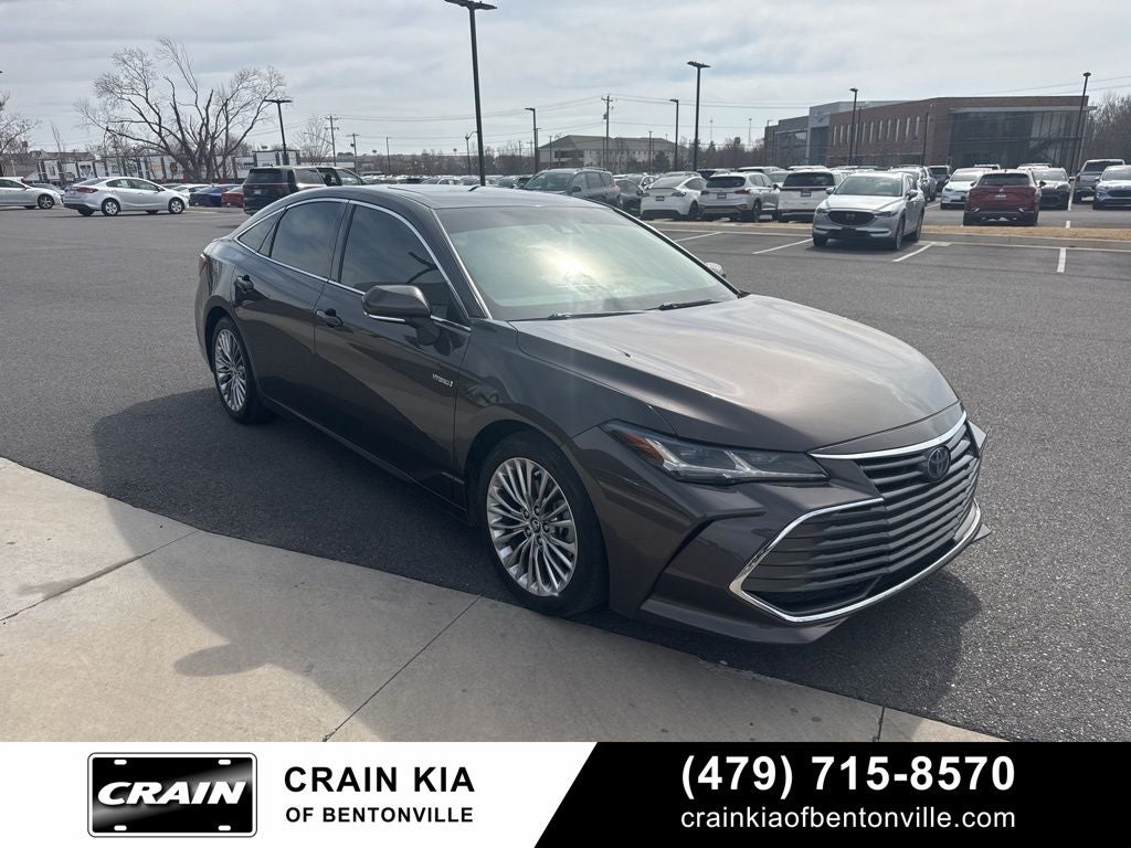 2019 Toyota Avalon Hybrid Limited