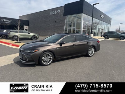 2019 Toyota Avalon Hybrid Limited