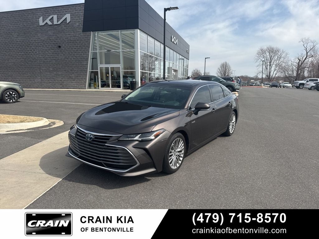 2019 Toyota Avalon Hybrid Limited