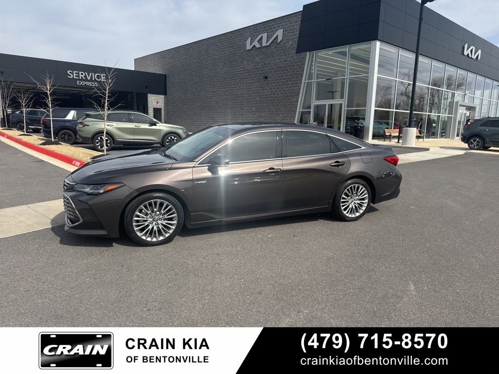 2019 Toyota Avalon Hybrid Limited