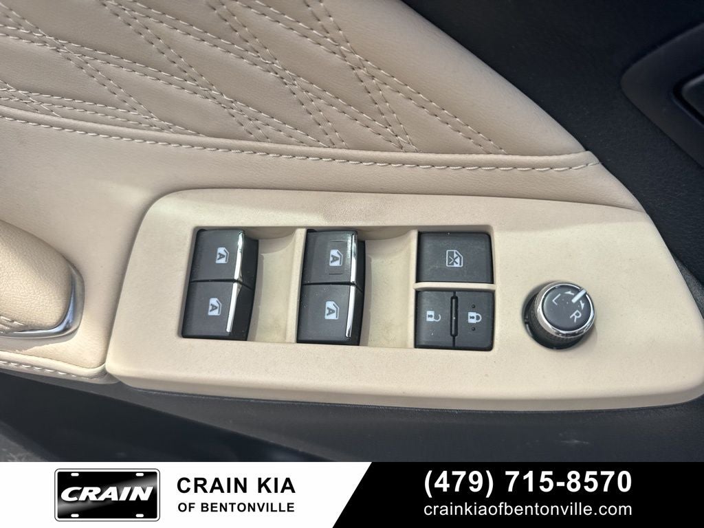 2019 Toyota Avalon Hybrid Limited