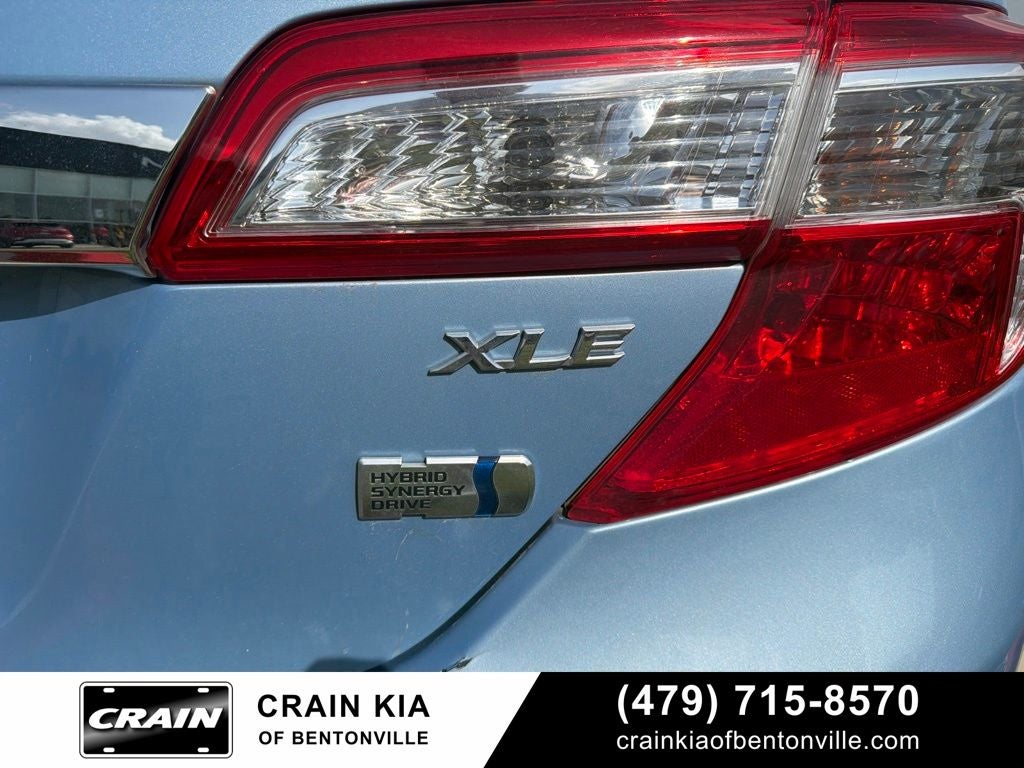 2013 Toyota Camry Hybrid XLE - SUNROOF