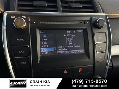 2016 Toyota Camry SE - CLEAN CARFAX HISTORY