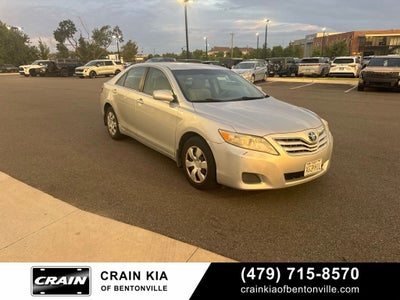2010 Toyota Camry LE - CLEAN CARFAX