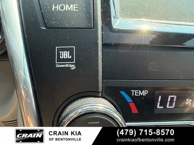 2015 Toyota Camry XLE - SUNROOF / LEATHER / NAV
