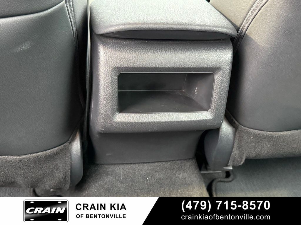 2024 Toyota Camry SE - CLEAN CARFAX / ONE OWNER