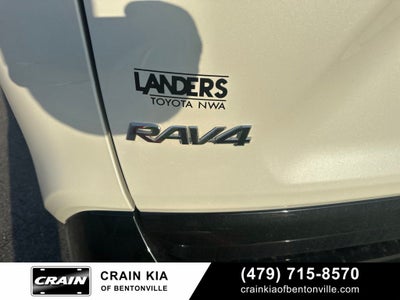 2022 Toyota RAV4 Hybrid XSE - AWD / PANORAMIC SUNROOF / ONE OWNER