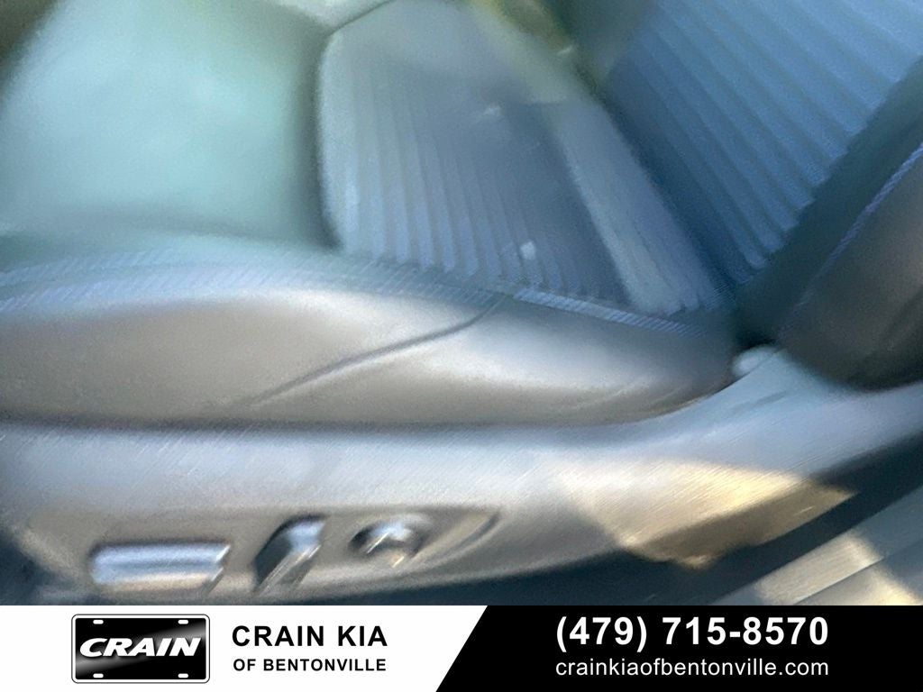 2022 Toyota RAV4 Hybrid XSE - AWD / PANORAMIC SUNROOF / ONE OWNER
