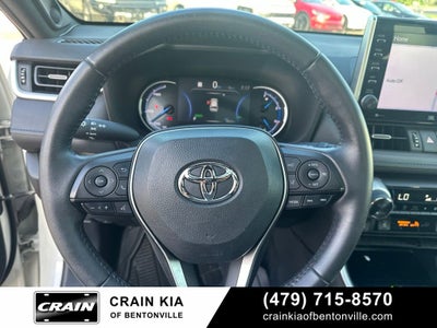 2022 Toyota RAV4 Hybrid XSE - AWD / PANORAMIC SUNROOF / ONE OWNER