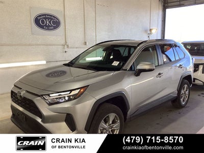 2025 Toyota RAV4 Hybrid XLE - AWD / CLEAN CARFAX / ONE OWNER