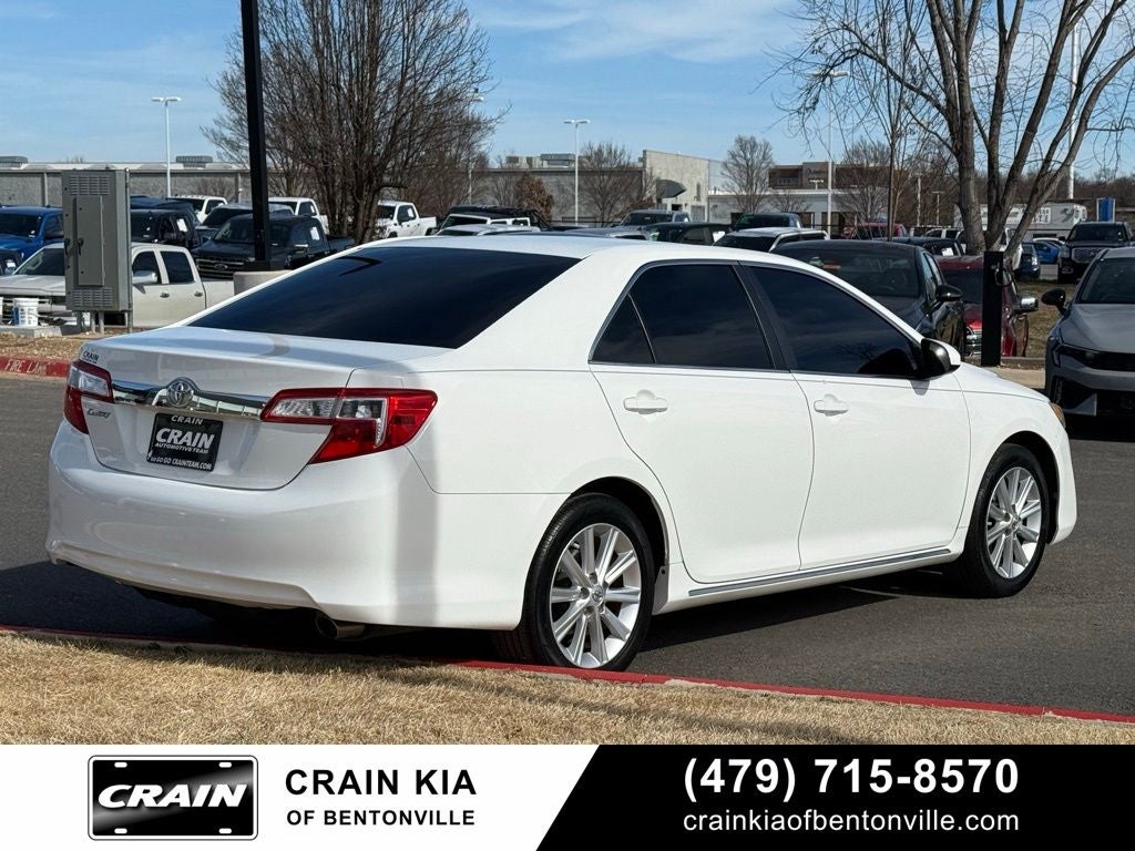 2014 Toyota Camry XLE - SUNROOF