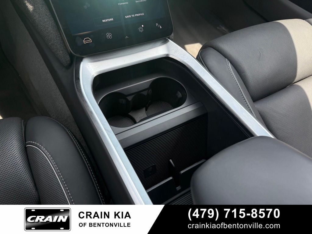 2024 Lucid Air Touring - AWD / CLEAN CARFAX / ONE OWNER