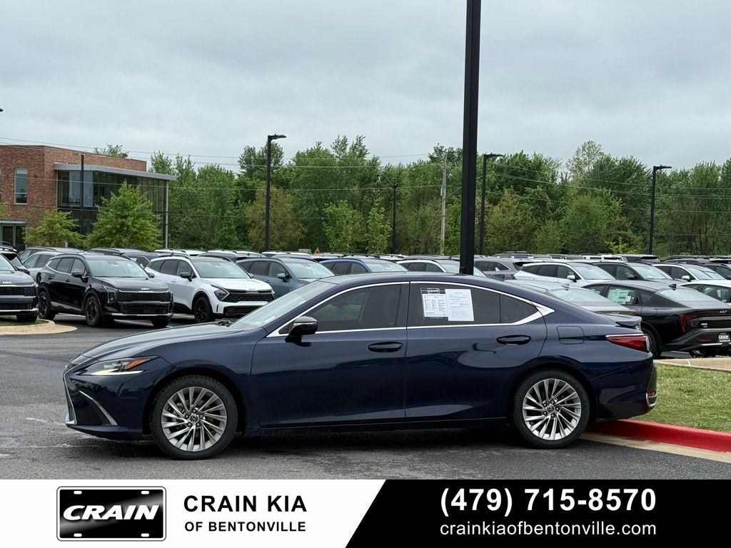 2023 Lexus ES 300h Luxury - CARFAX ONE OWNER
