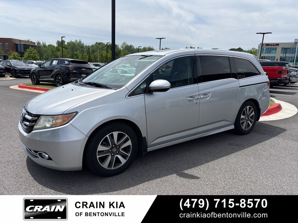 2015 Honda Odyssey Touring - SUNROOF