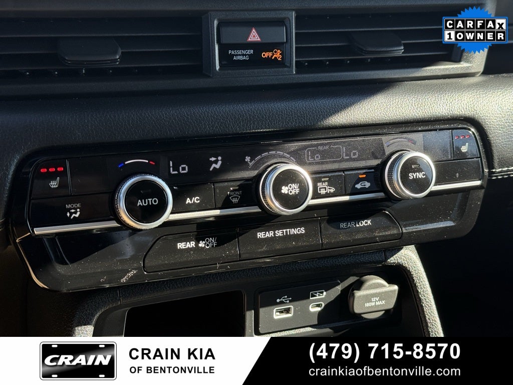 2025 Honda Pilot EX-L - AWD / CLEAN CARFAX / ONE OWNER