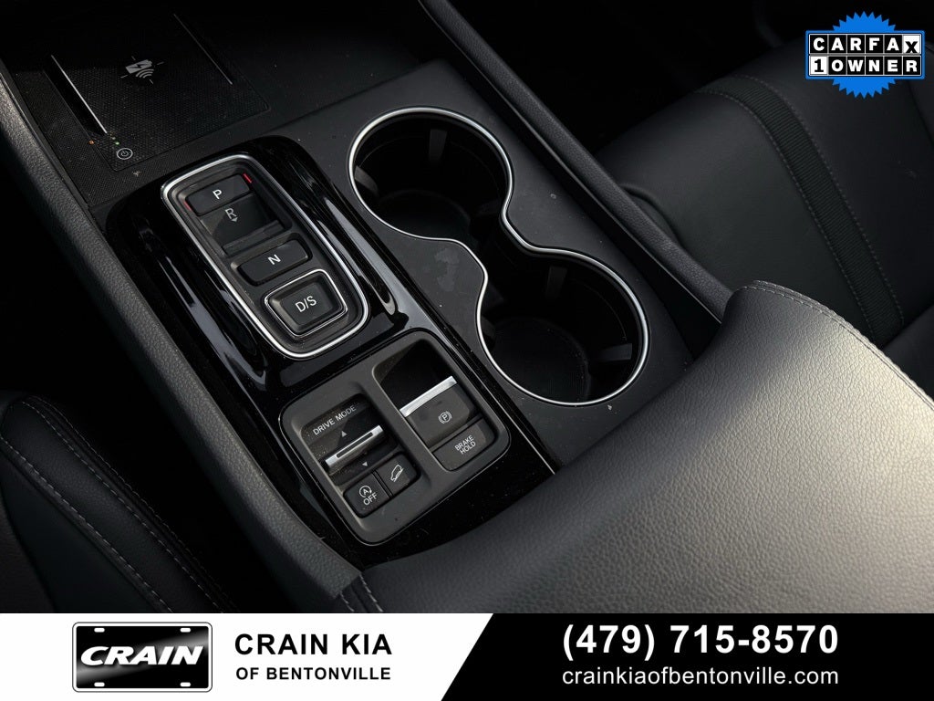 2025 Honda Pilot Touring - PANORAMIC SUNROOF / CLEAN CARFAX / 1 OWNER