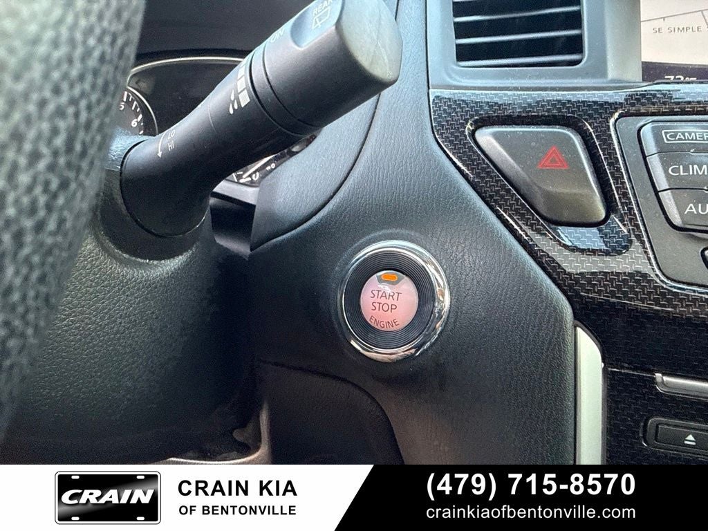 2020 Nissan Pathfinder SL - SUNROOF