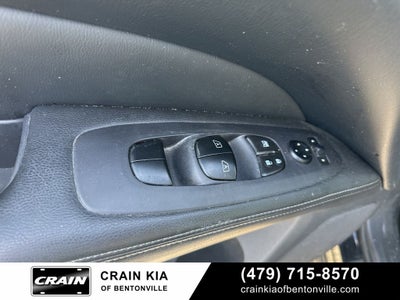2017 Nissan Pathfinder SL - 4WD / LEATHER