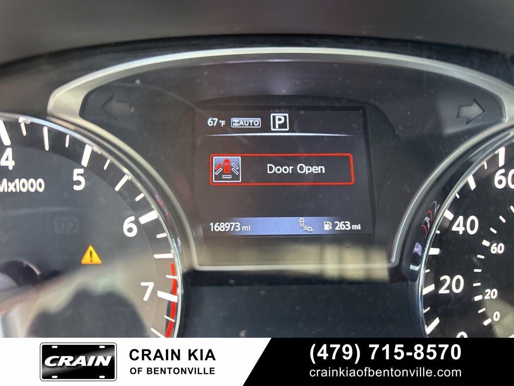 2017 Nissan Pathfinder SL - 4WD / LEATHER