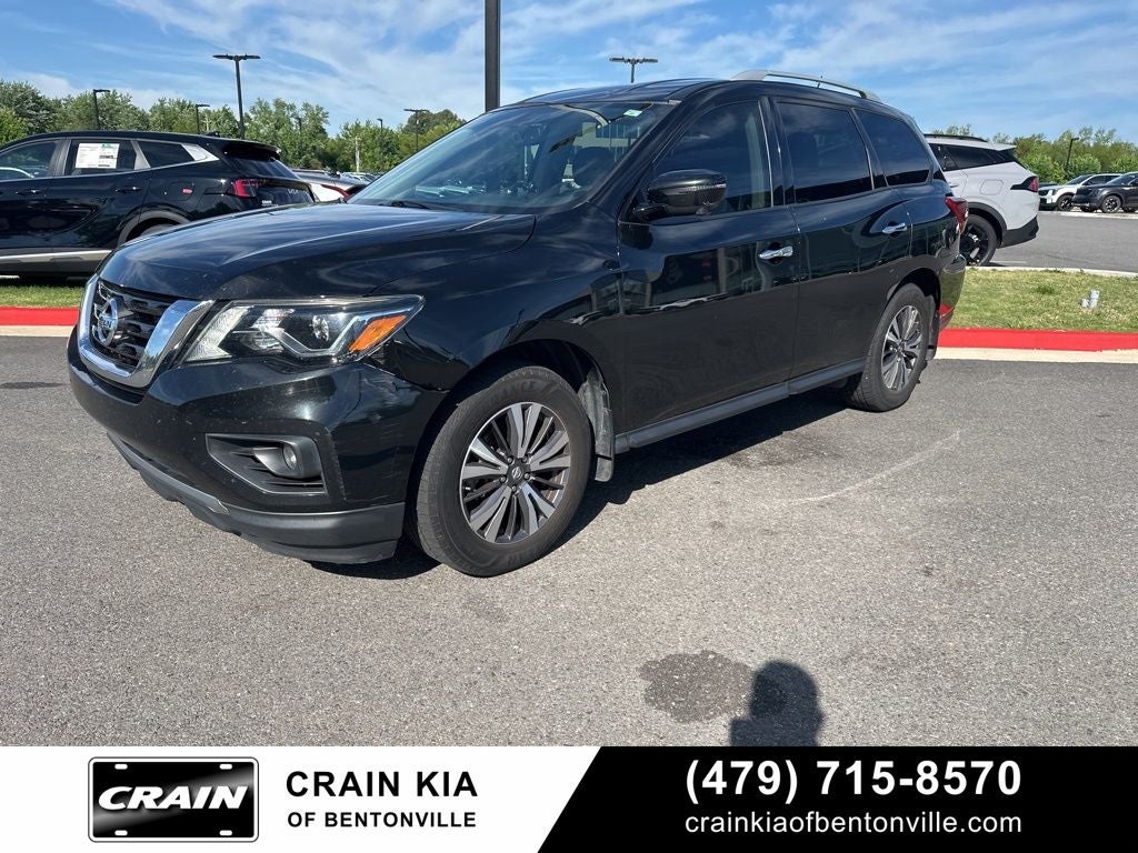 2017 Nissan Pathfinder SL - 4WD / LEATHER