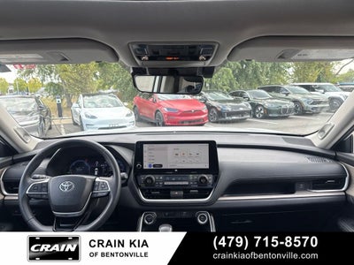 2025 Toyota Grand Highlander Hybrid Limited - AWD / PANORAMIC SUNROOF / CLEAN CARFAX