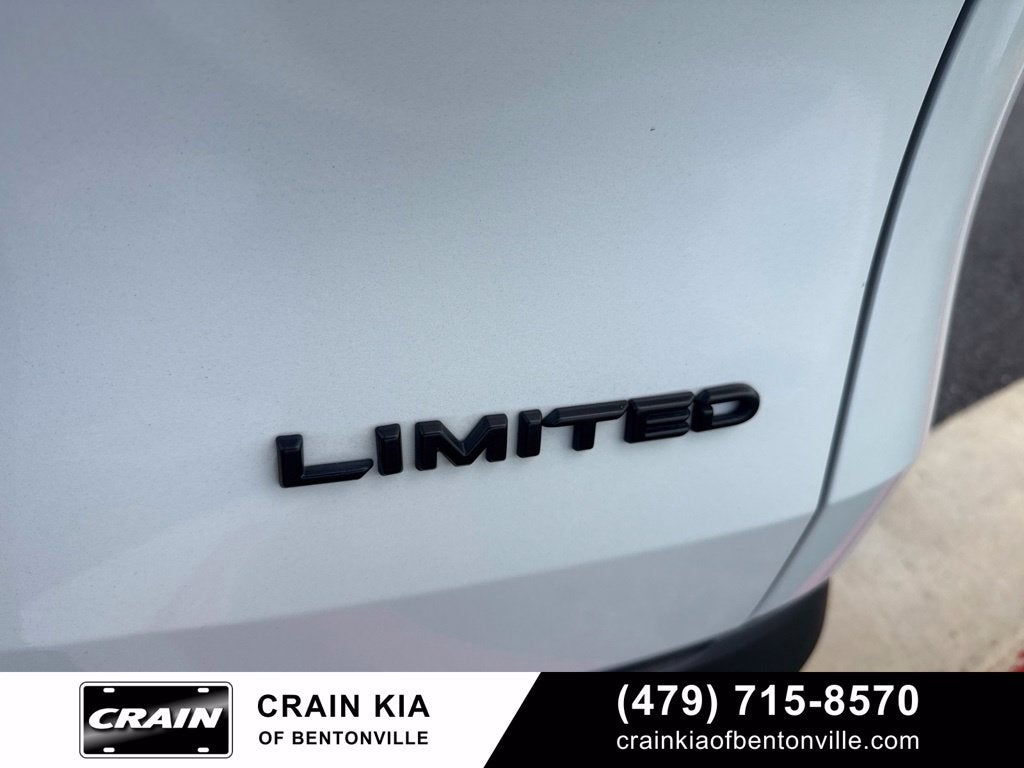 2025 Toyota Grand Highlander Hybrid Limited - AWD / PANORAMIC SUNROOF / CLEAN CARFAX