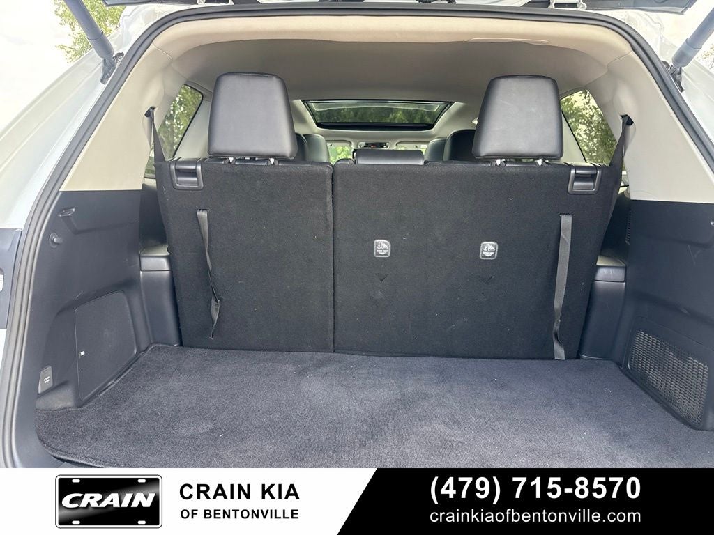 2025 Toyota Grand Highlander Hybrid Limited - AWD / PANORAMIC SUNROOF / CLEAN CARFAX