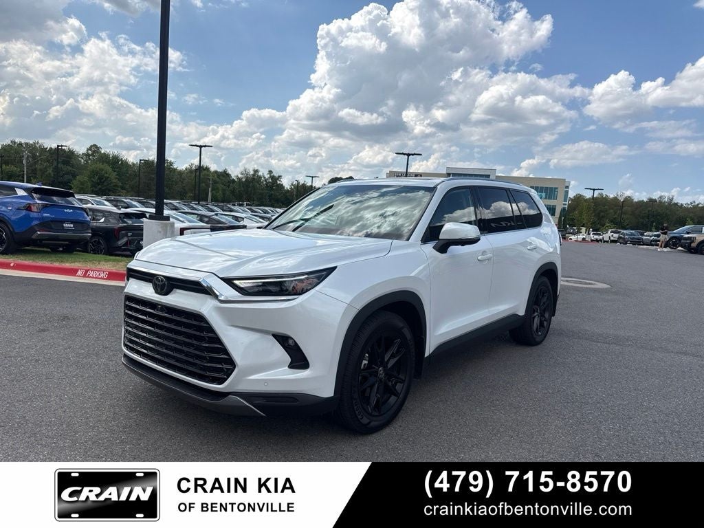 2025 Toyota Grand Highlander Hybrid Limited - AWD / PANORAMIC SUNROOF / CLEAN CARFAX