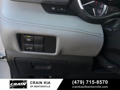 2022 Toyota Highlander XLE - CLEAN CARFAX / SUNROOF
