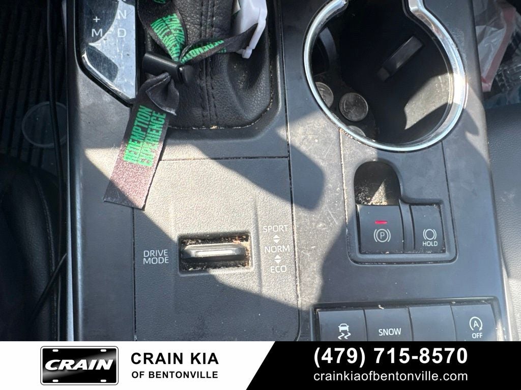 2021 Toyota Highlander XLE - SUNROOF