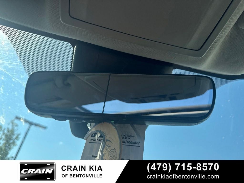 2021 Toyota Highlander XLE - SUNROOF