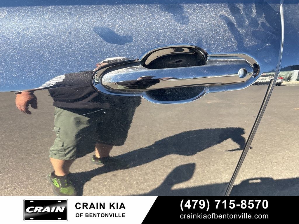 2022 Toyota Highlander XLE - AWD / SUNROOF / CLEAN CARFAX