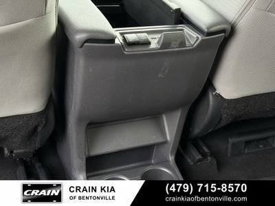 2022 Toyota Sienna LE 8 Passenger - CLEAN CARFAX