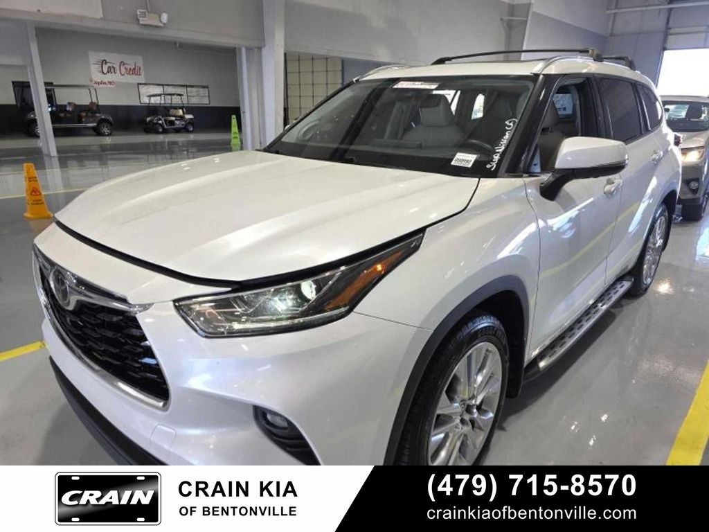 2022 Toyota Highlander Limited - SUNROOF / CLEAN CARFAX / ONE OWNER