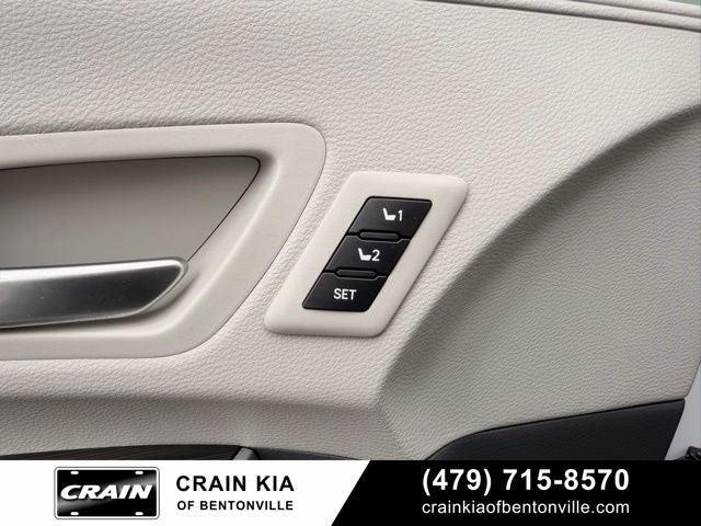 2023 Toyota Sienna Limited - SUNROOF / CLEAN CARFAX / ONE OWNER