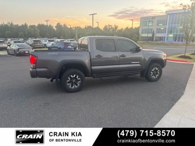 2017 Toyota Tacoma TRD Off-Road Premium V6 - 4WD / SUNROOF / CLEAN CARFAX
