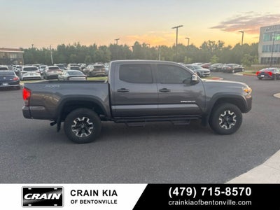 2017 Toyota Tacoma TRD Off-Road Premium V6 - 4WD / SUNROOF / CLEAN CARFAX
