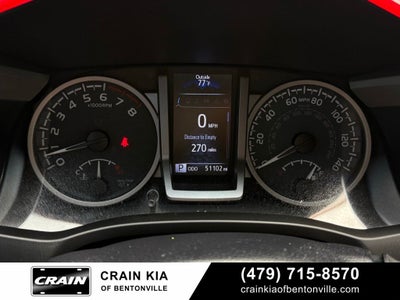 2021 Toyota Tacoma SR5 V6 - 4WD / CLEAN CARFAX / LIFTED!