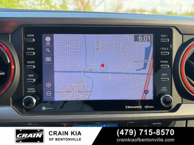 2021 Toyota Tacoma SR5 V6 - 4WD / CLEAN CARFAX / LIFTED!