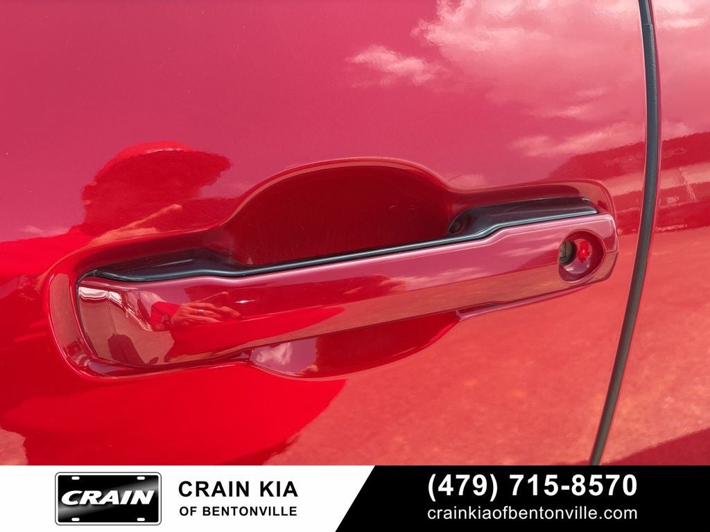 2024 Toyota Tundra Hybrid Platinum - 4WD / PANORAMIC SUNROOF / CARFAX ONE OWNER