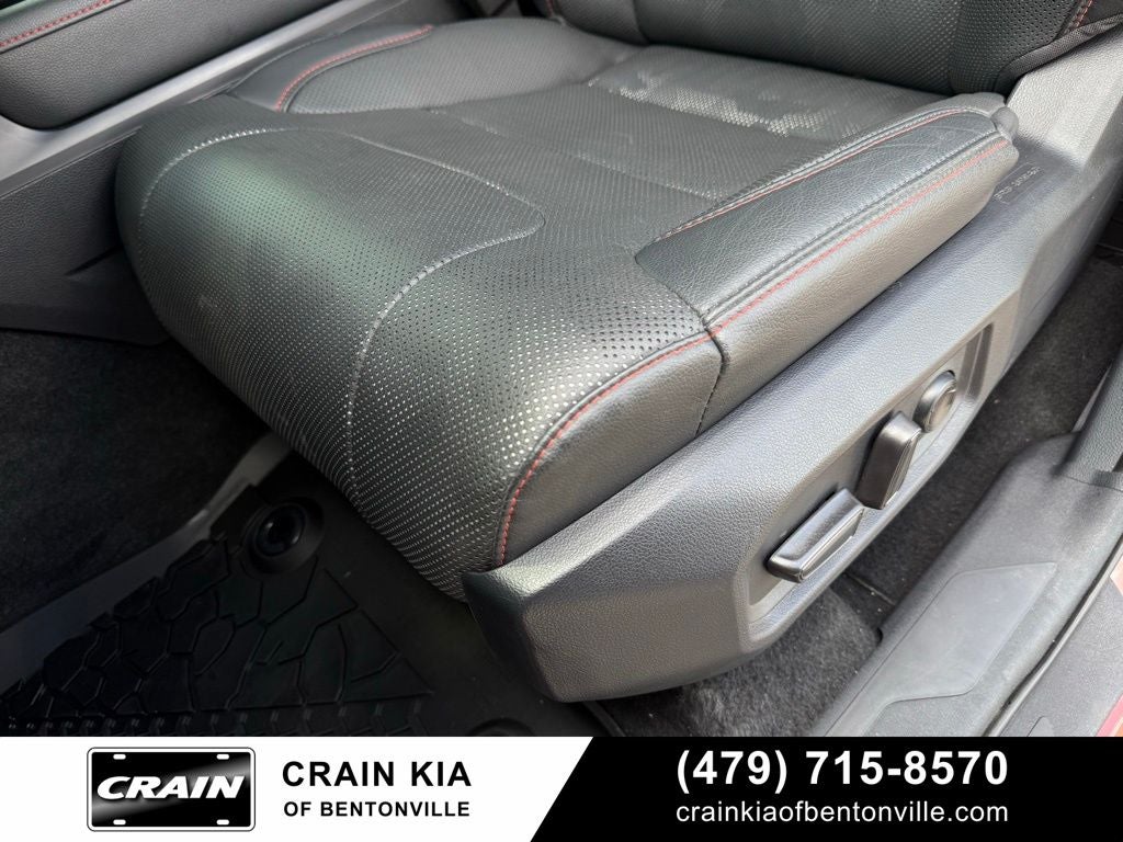 2024 Toyota Tundra Hybrid TRD Pro - 4WD / PANORAMIC SUNROOF