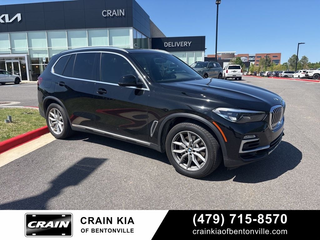 2019 BMW X5 xDrive40i - AWD / PANORAMIC SUNROOF / CLEAN CARFAX