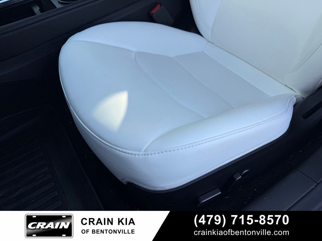 2023 Tesla Model 3 Base - CLEAN CARFAX / ONE OWNER