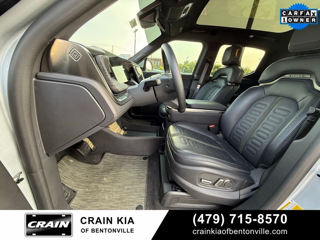 2025 Rivian R1T Adventure Dual Motor Standard Pack - AWD / CLEAN CARFAX / ONE OWNER