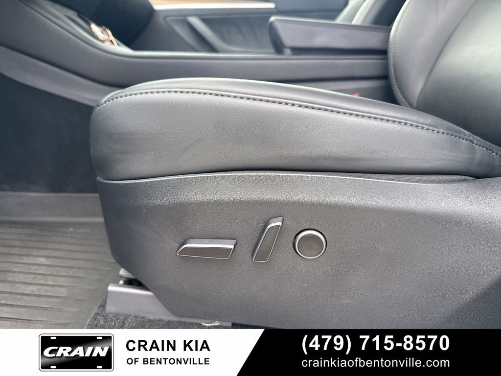 2023 Tesla Model Y Long Range - HW4 / AWD / CLEAN CARFAX / ONE OWNER