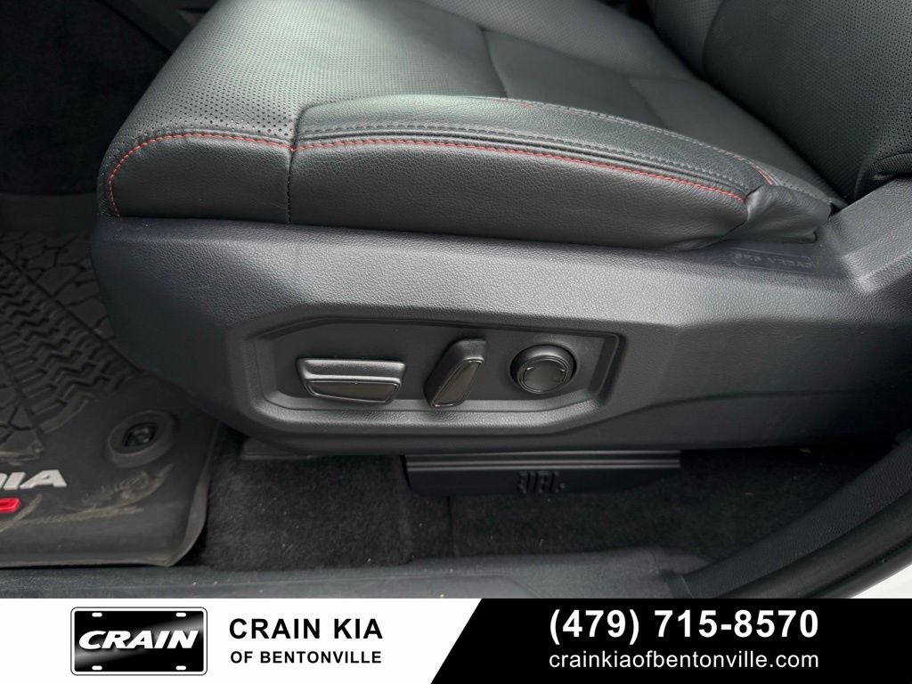2025 Toyota Sequoia TRD Pro - 4WD / PANORAMIC SUNROOF / ONE OWNER